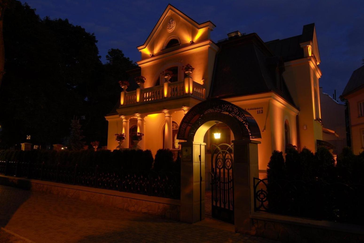 Luxury Boutique Andreevskiy Lviv Exterior foto